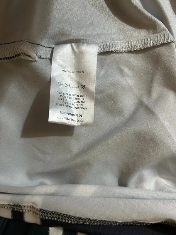 CEGOLFS Women’s Black/White Striped 1/4 Zip Mock Neck Pullover Active XL NWT - Image 12