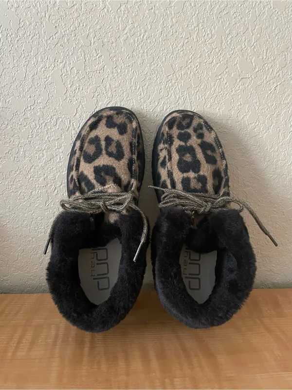 Hey Dude Britt Slip On Bootie Faux Fur Trim Size 8 Leopard Print Animal Print - Image 2