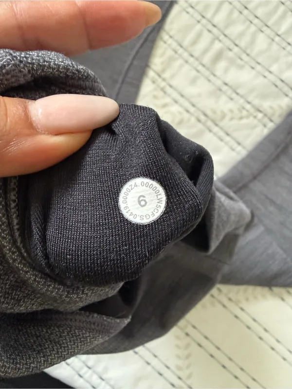 Lululemon Wunder Under Super High Rise Leggings Size 6 Gray 23” Yoga Gym Luon HR - Image 4