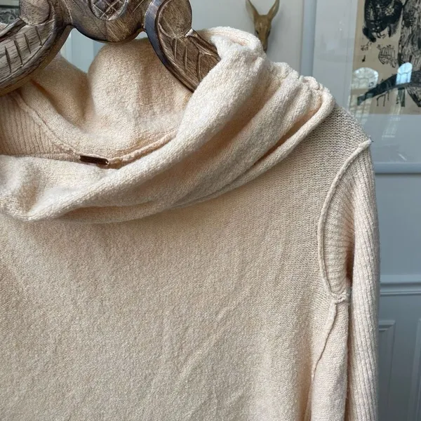 Free People Strawberry Fields Sweater Cream French Vanilla M - Image 4