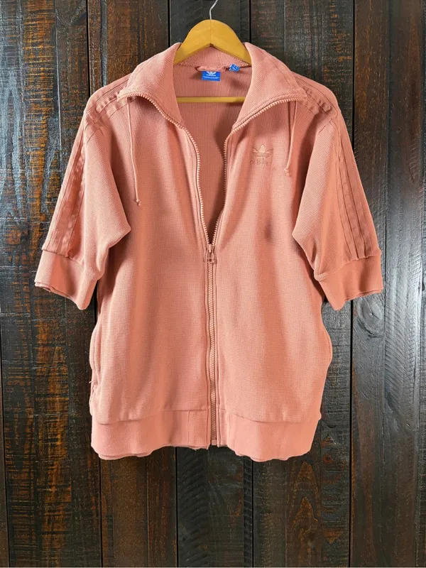 adidas Women’s Oversized Short-Sleeve Waffle Jacket in Dusty Pink - Image 2