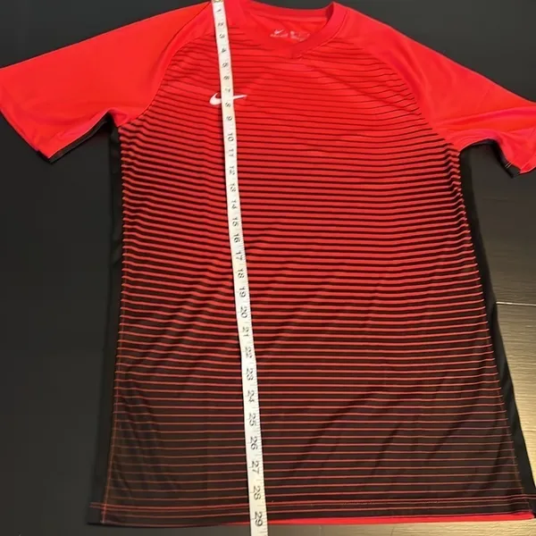 Nike activewear top‎ - Image 5