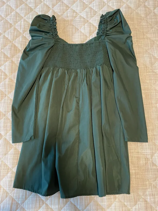 Entro Boutique Green Dress - Image 2