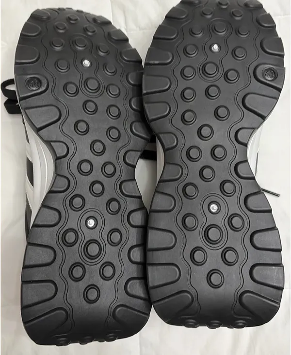 Stay Real Sneaker Black Size (40) which is a 8.5 - Image 3