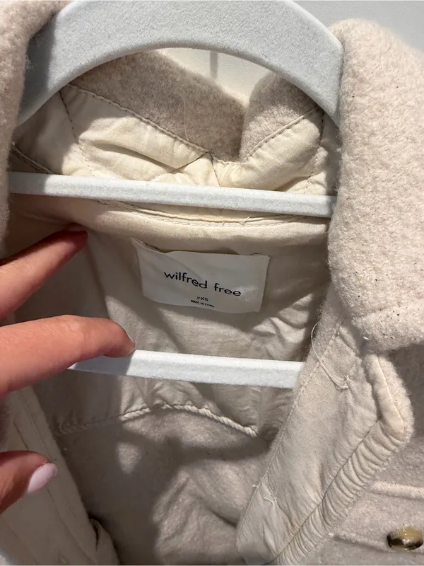 Aritzia Wilfred Free Cream Teddy Jacket - Image 2