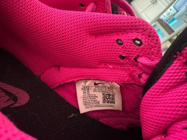Fuchsia Nike Low Dunk - Image 4