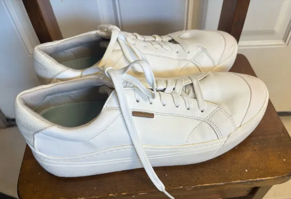 9.5 Dr. Scholl's Smooth White Time Off Max Platform Sneaker. - Image 2