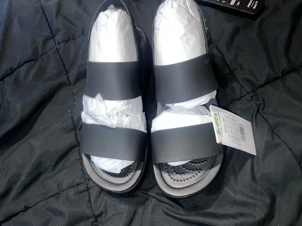 Crocs Sandals Women’s 9 - Image 3