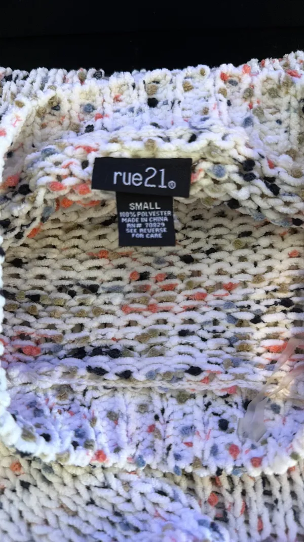 Rue 21 Sweater Knit - Image 4
