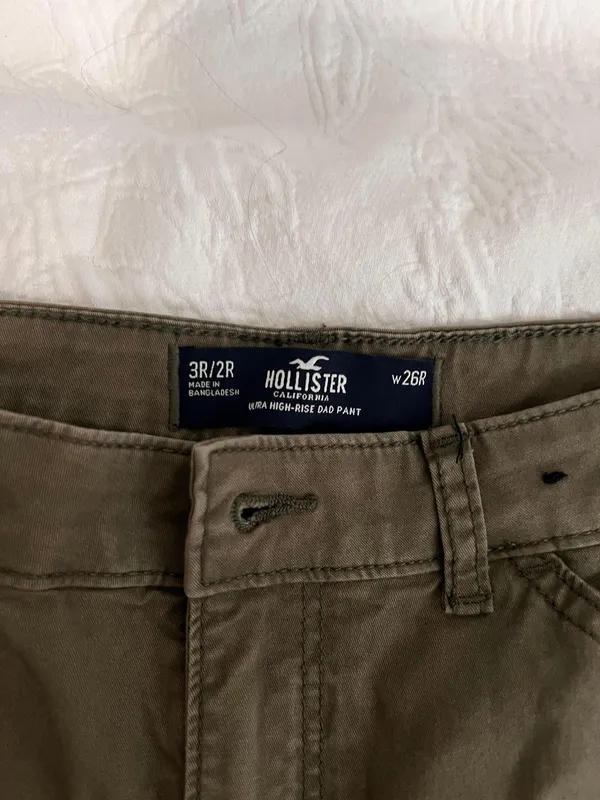 Hollister Cargo Jeans - Image 2