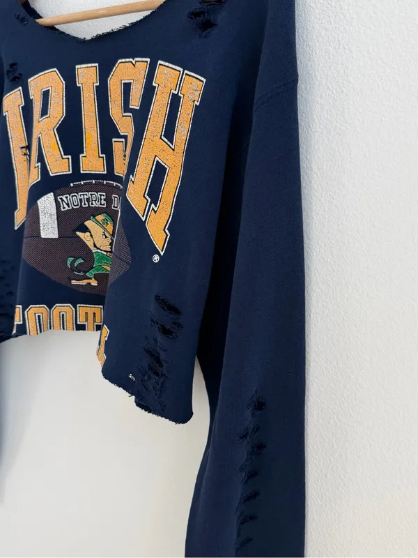 Notre Dame Fighting Irish Distressed Off Shoulder Cropped Sweatshirt - Image 7