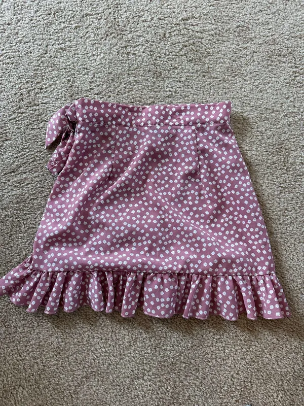 Pink floral wrap skirt Size XS - Image 2