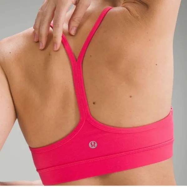 LULULEMON Flow Y Bra Nulu *Light Support A-C Cup Size 8 Sport Bra Pink‎ - Image 2