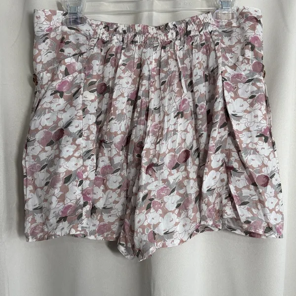 Free People Floral Pink White Casual Pleated Front Pocket Viscose Shorts Medium‎ - Image 2