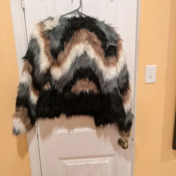 John + Jenn Faux fur coat Size XS - Image 7
