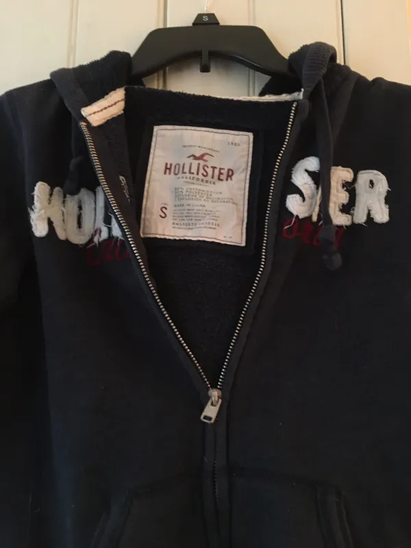 Hollister Zip Up Hoodie - Image 4