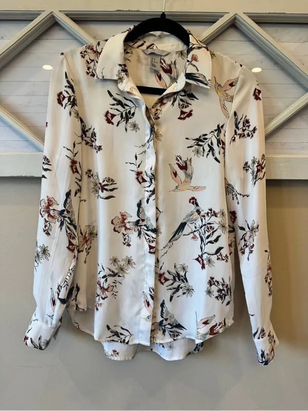 H & M Women’s Long Sleeve Buttons Up Floral Print Blouse Size 0 Hummingbird‎ - Image 5