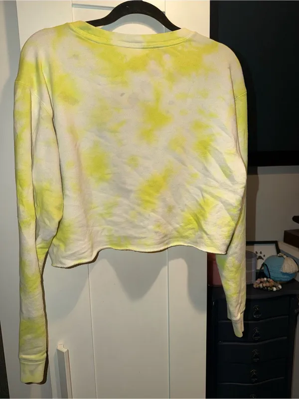 VS PINK Yellow Crop Tie-dye Crewneck - Image 9