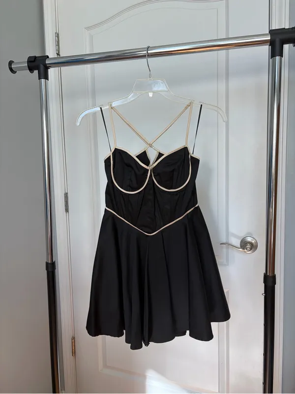 Black Gameday Dress Size L - Image 3