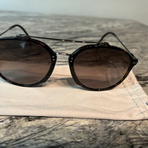 Carrera Black Sunglasses - Image 7