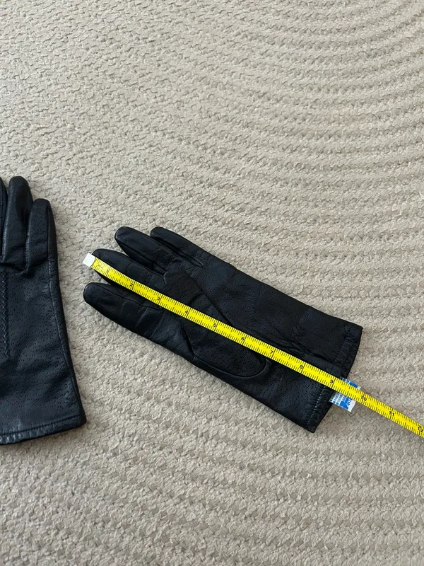 Vintage Black Leather Gloves - Image 7