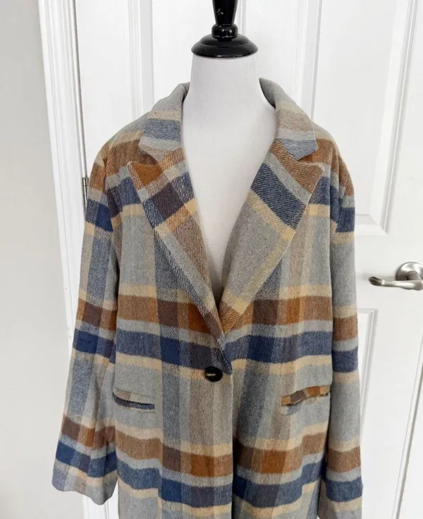 SAGE The Label All the Way Plaid Coat size Large - Image 3
