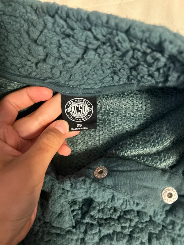Fleece - Image 2