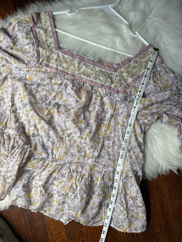 American Eagle Floral Lavender Peasant Top Lilac Yellow - Image 8