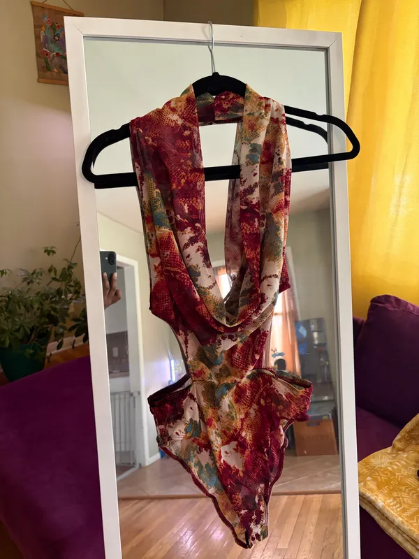 FashioNova Printed bodysuit - Image 2