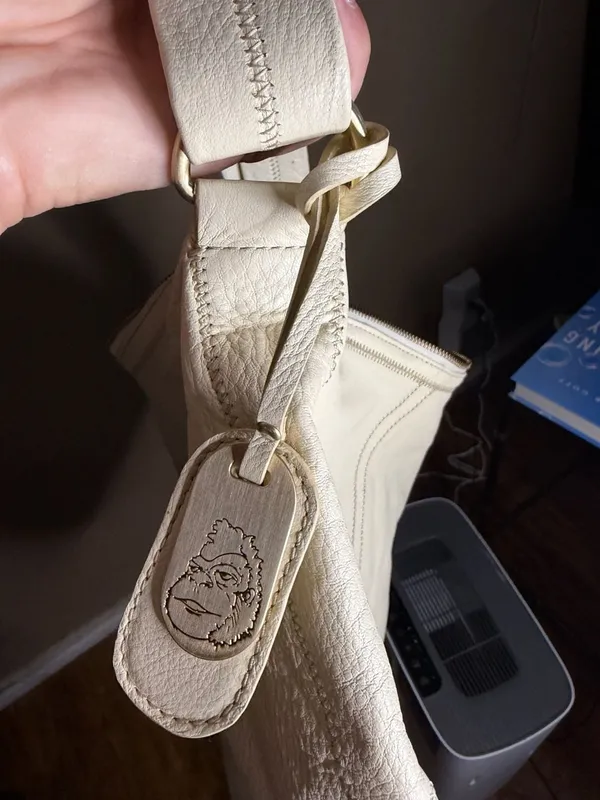 Kipling Luxury Collection White Pebbled Leather Hobo Shoulder Bag w/ Stitching - Image 6