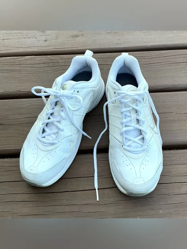 Women’s NIKE athletic sneakers 🌟 - Image 6