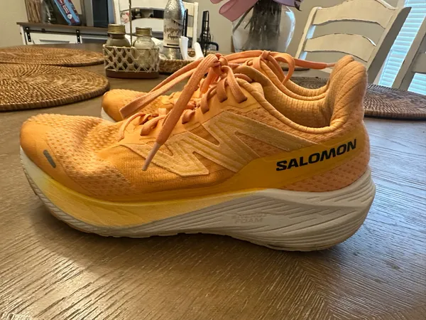 Salomon Running Shoes - Image 4