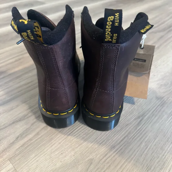 Dr. Martens W6 M5 WarmWair Pascal 1460 Leather Lace Up Boots Dark Brown NWT - Image 8