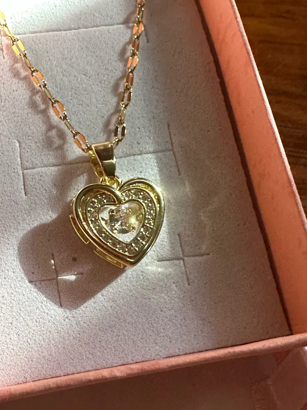 18kt Gold Plated Stainless Steel Heart and Cubic Zirconia Pendant Necklace - Image 5