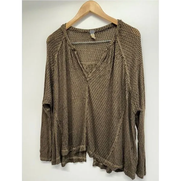 Free People We The Free Olive Green‎ Waffle Knit Split Back Thermal Top XS - Image 5