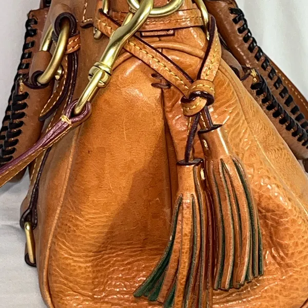 Dooney & Bourke vintage large satchel rustic in a cognac color. - Image 4