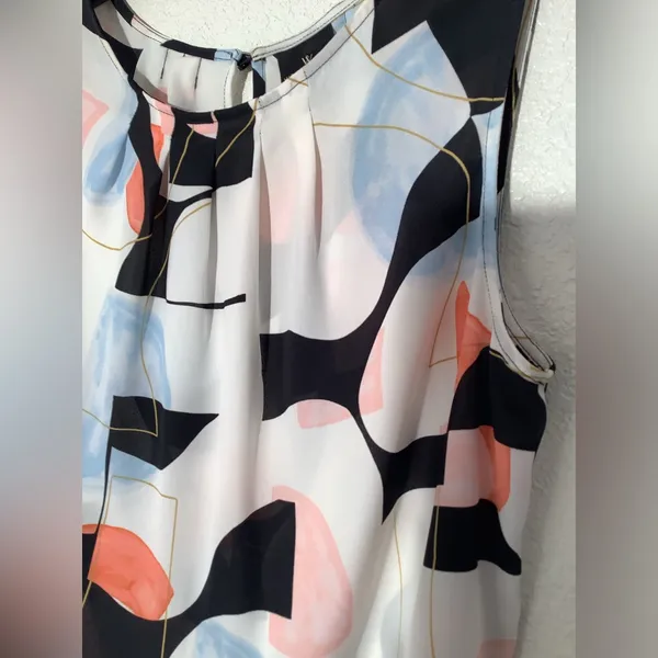 Worthington Women’s Round Neck With Pleats, Sleeveless Blouse. NWOT Size… - Image 5