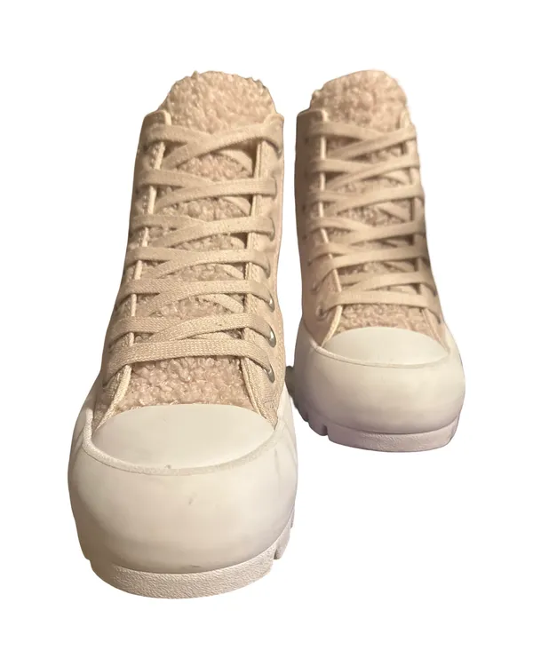 Chuck Taylor All Converse Women’s Star - Image 8