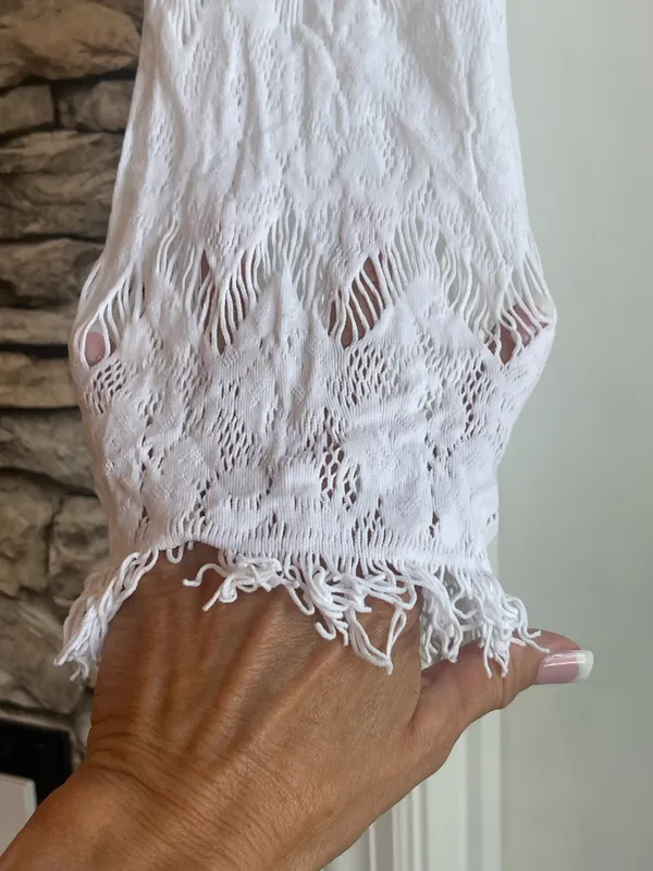 New Woman’s Crochet Beach Cover Up White - Image 4