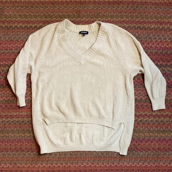 EXPRESS CREAM KNIT OVERSIZED V NECK TUNIC SWEATER - Image 5