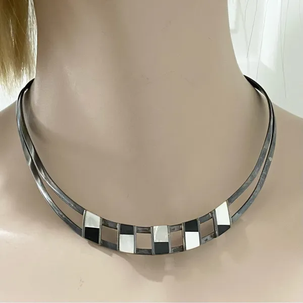 Sterling Silver 925 Gunmetal Onyx/Mother of Pearl Cuff Choker Collar Necklace - Image 4
