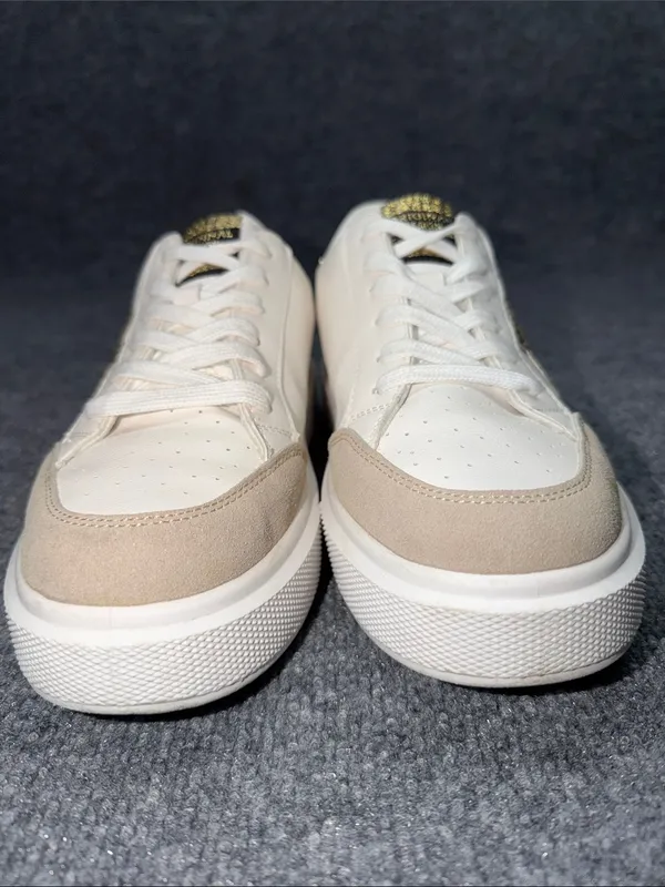 Vintage Havana White Sneakers with Gold Star Accent - Image 3