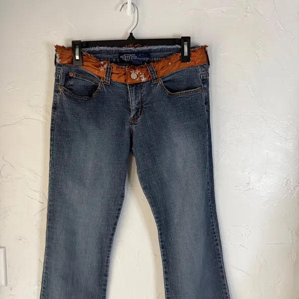 Tyte The Worlds Coolest Jeans Y2k Size 9‎ Blue Bootcut Distressed Flare Denim - Image 2
