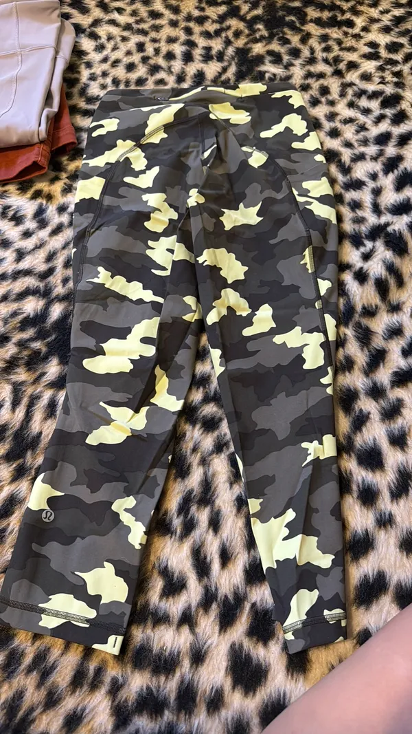 Lululemon Leggings - Image 4
