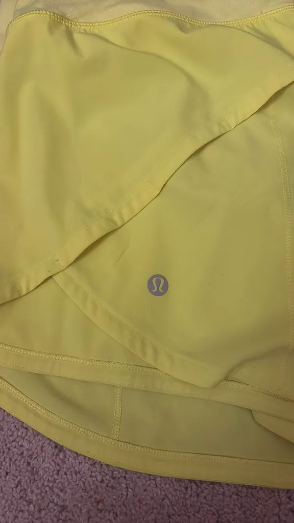 Lululemon speed up 4in shorts mid rise - Image 2