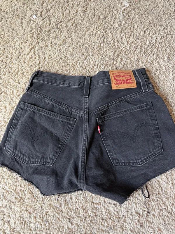 Black Levi’s Shorts 501 - Image 2