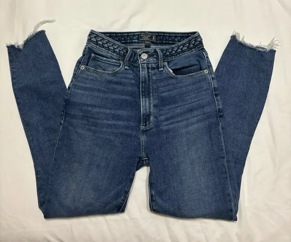 Abercrombie High-Rise Super Skinny Jeans - Image 4