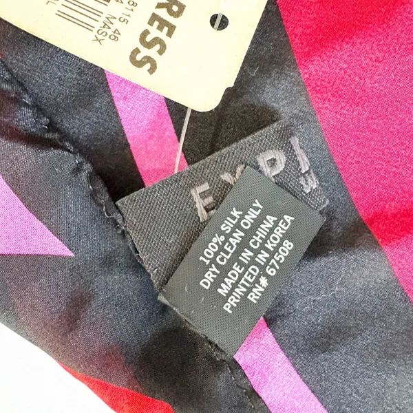 NWT Express Womens Vintage Black Red Pink Silk Bullseye Mod Retro Square Scarf - Image 5