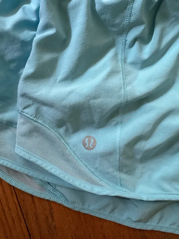 Lululemon Hotty Hot Shorts 2.5" - Image 2