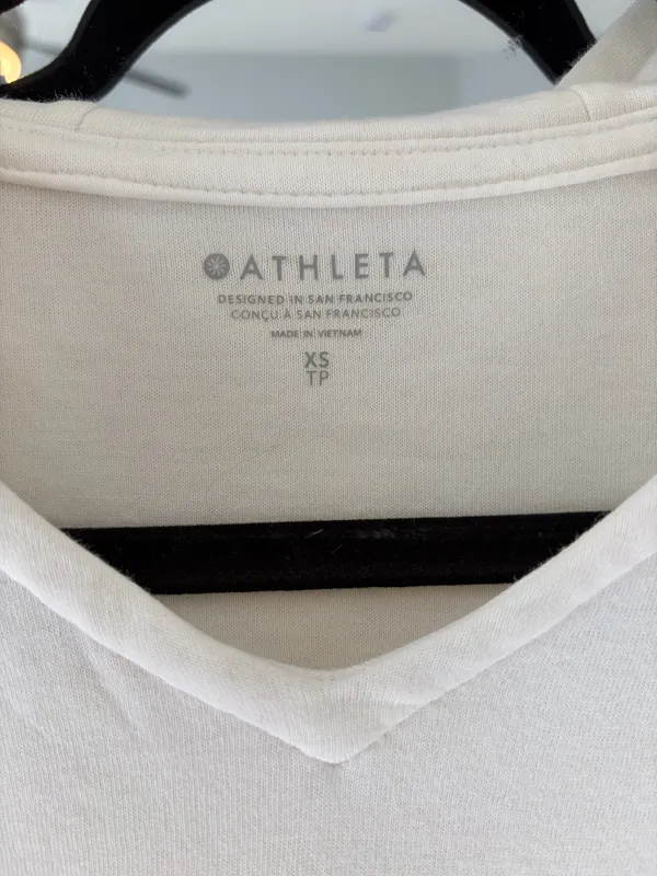 ATHLETA SUNDOWN ALLIANCE HOODIE SWEATSHIRT MAGNOLIA WHITE sz XS Extra Small - Image 2